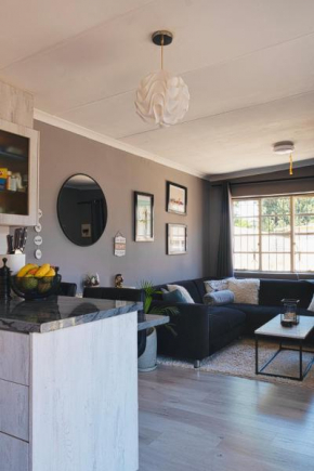 Su Casa - Stylish & Spacious Guesthouse